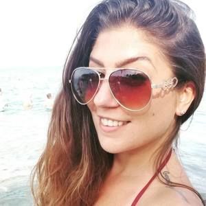 Meet your Posher, Nicole bianca